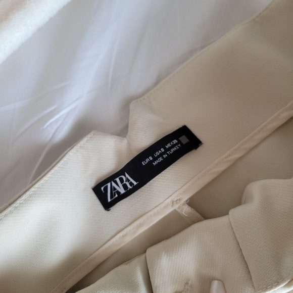 Viral Zara trousers - Picture 2 of 4